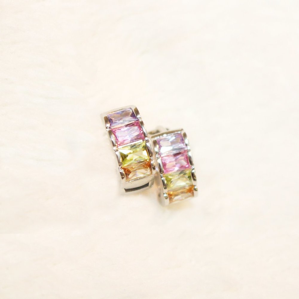 💎💎18K White Gold Amethyst Morganite Peridot Citrine Topaz Huggie Hoop Earr💎💎 - Picture 2 of 5